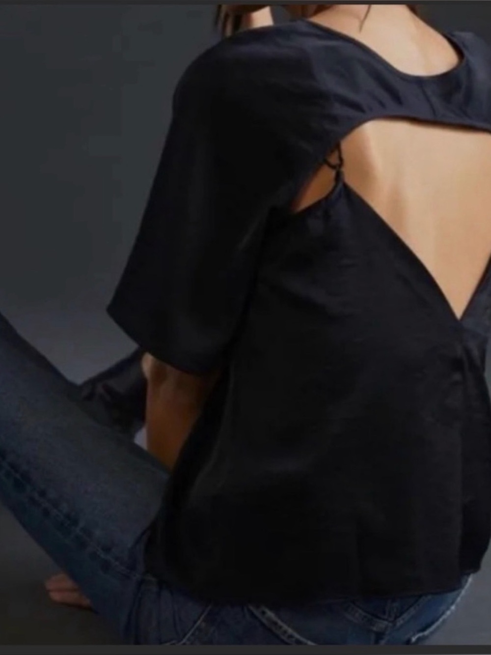 Daily Practice Black Short Sleeve Sleek Open Back Satin Like Blouse Size Large
